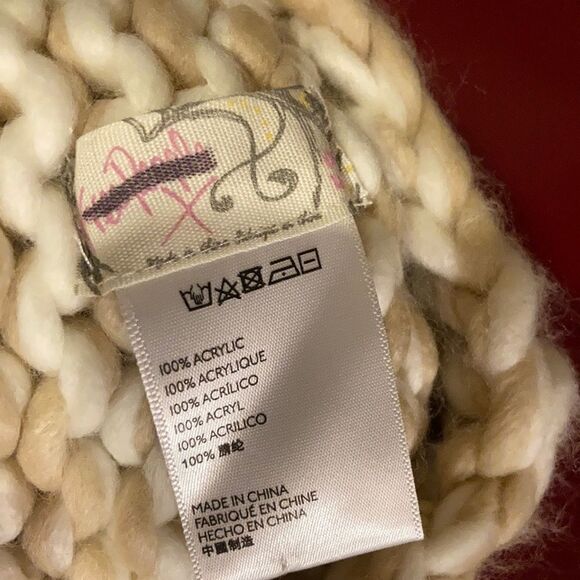 Free People Pom Hat - Picture 3 of 6